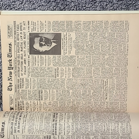 PAGE ONE NEWYORK TIMES - Picture 4 of 7